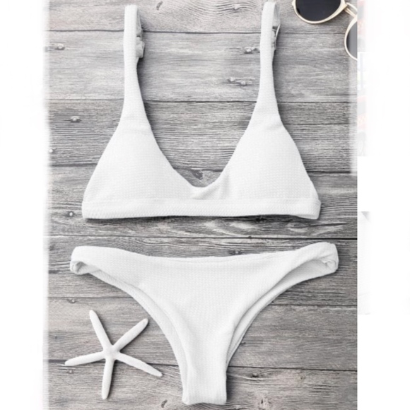 (Last one) White Cheeky Print Bikini - Picture 1 of 4